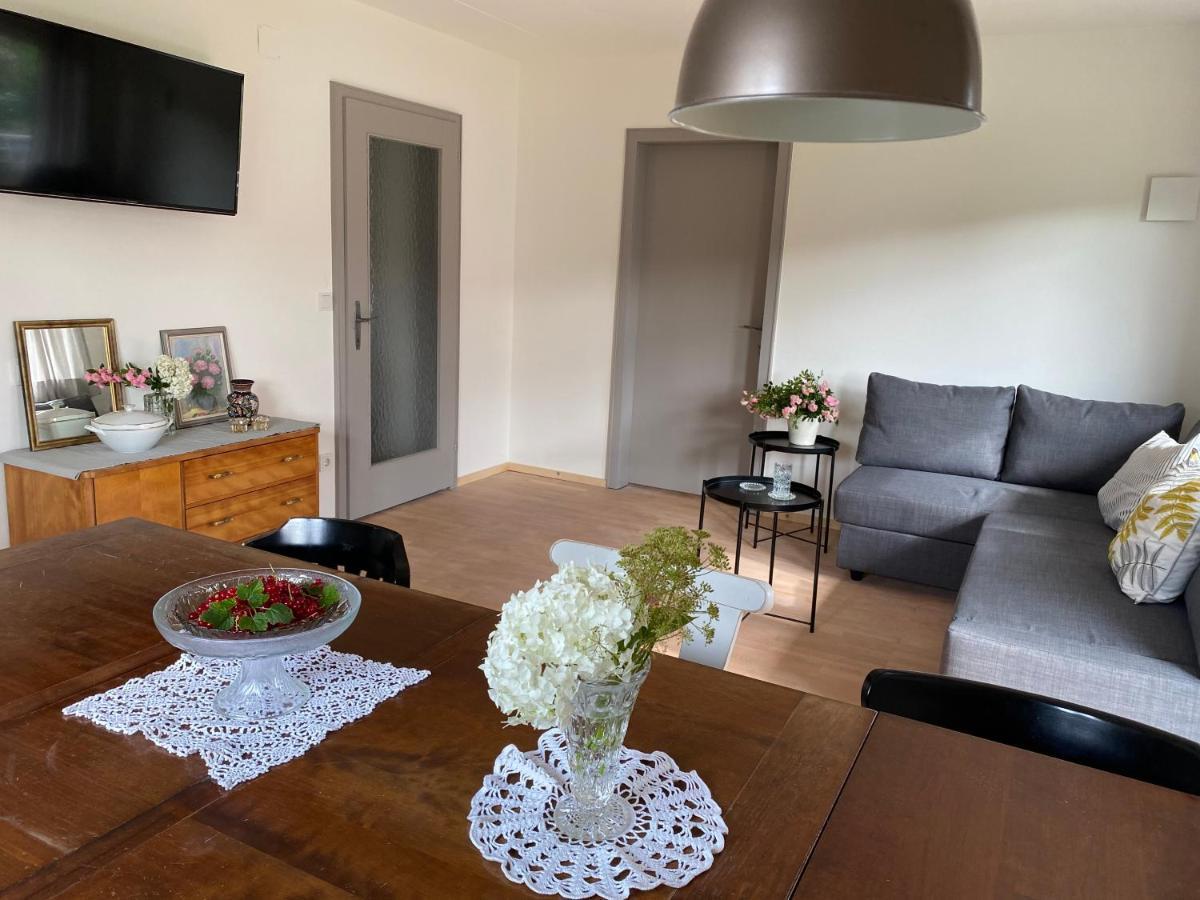 Wohnung Erdgeschoss Mit 3 Schlafzimmer In Ruhiger Gegend Mader 外观 照片